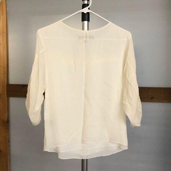 Sandra Angelozzi 100% Silk Cream Textural Floral Lined 3/4 Sleeve Blouse Sz XS - Picture 4 of 6